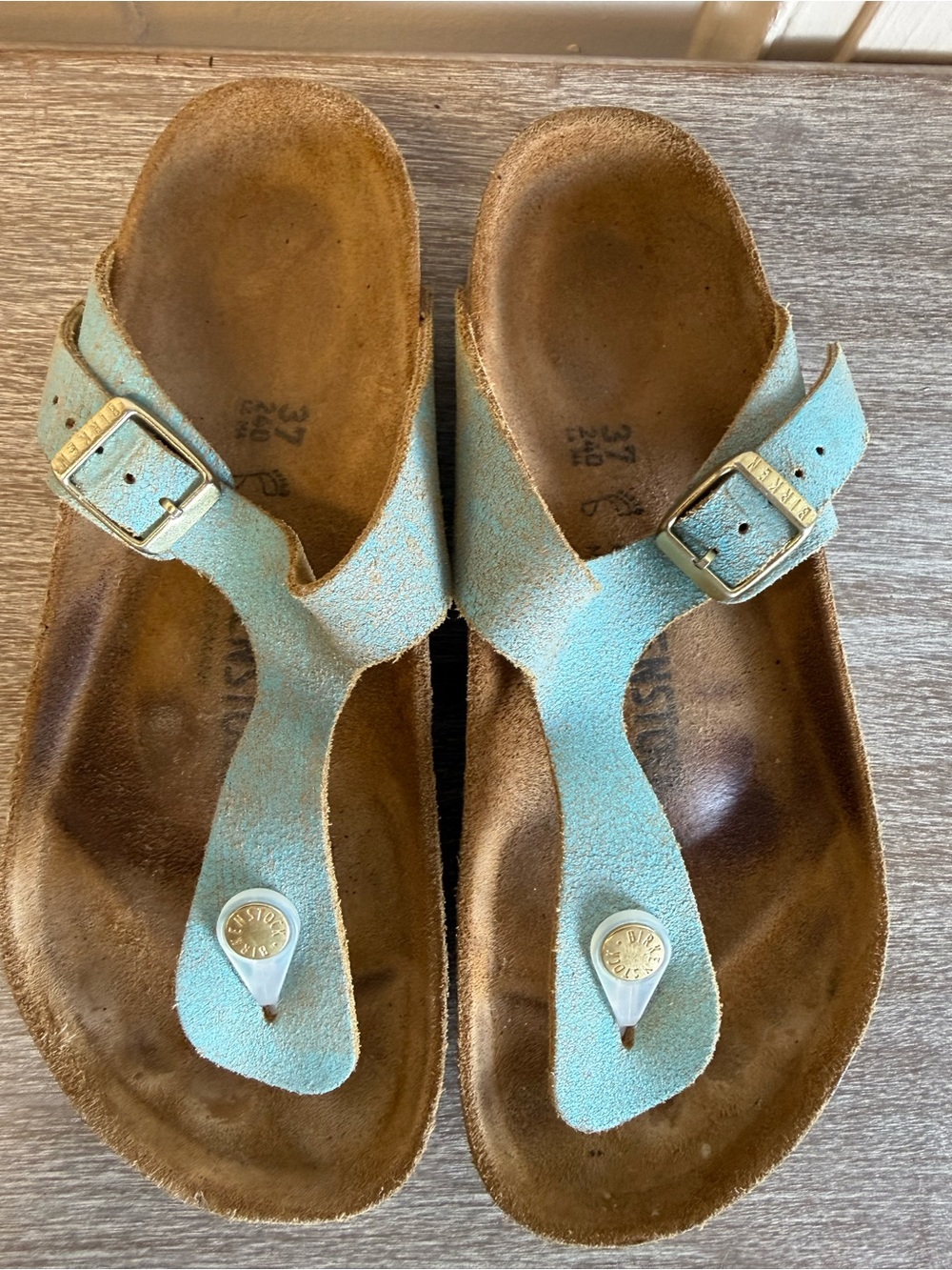 Birkenstock Gizeh Washed Metallic Aqua Leather Sandals Size 37 US 6 6.5 Narrow - Picture 10 of 16